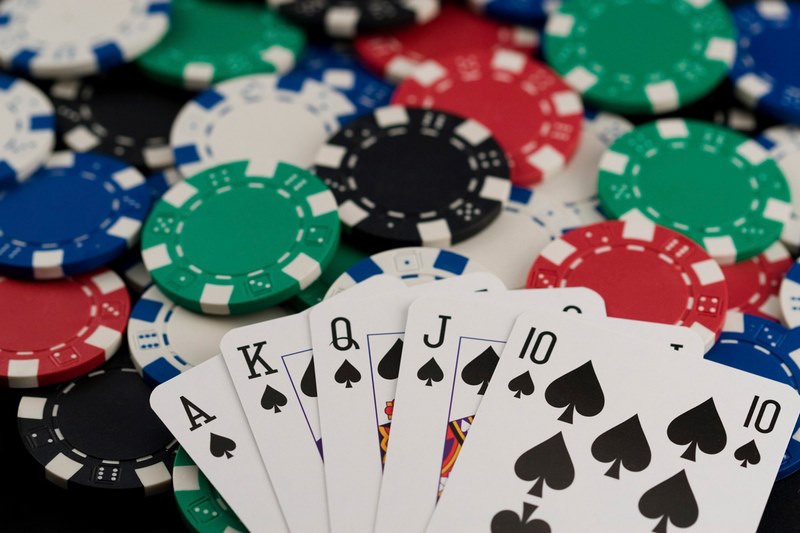 Đôi nét về game bài Poker là gì? 