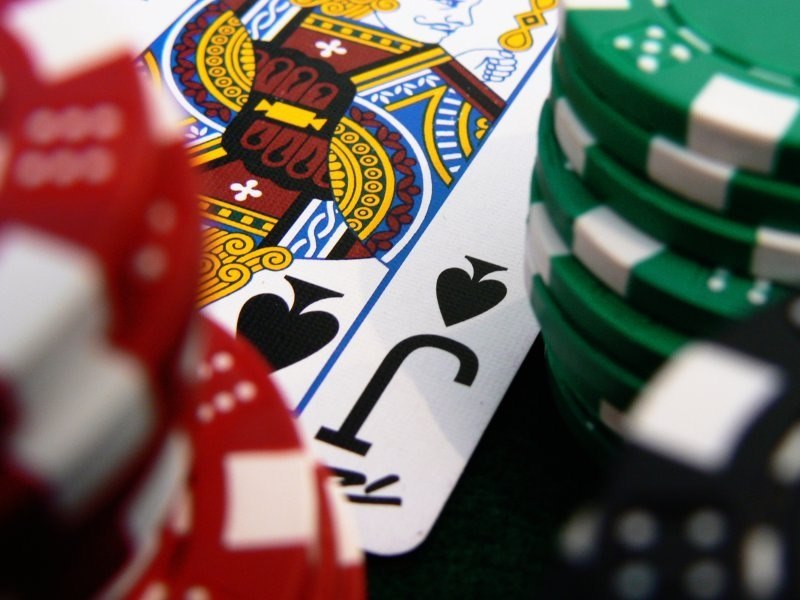 Tổng hợp hệ thống chiến thuật cược Poker hay nhất hiện nay 