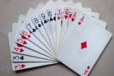 So sánh game bai Sâm lốc trên 789club với Win79